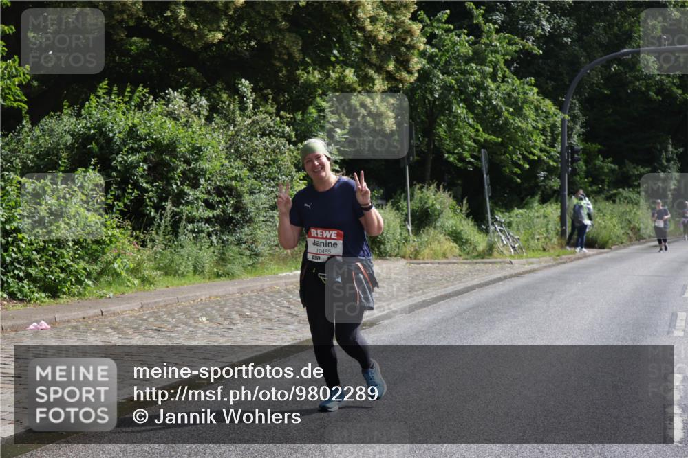 14.06.2026 - REWE Women's Run Jannik Wohlers http://msf.ph/oto/9802289 14.06.2026 10:13:57 Laufen 10485 meine-sportfotos.de