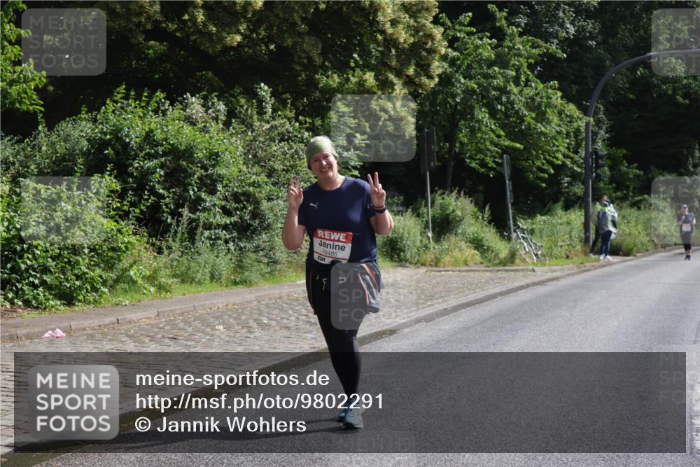 14.06.2026 - REWE Women's Run Jannik Wohlers http://msf.ph/oto/9802291 14.06.2026 10:13:57 Laufen 10485, 57 meine-sportfotos.de