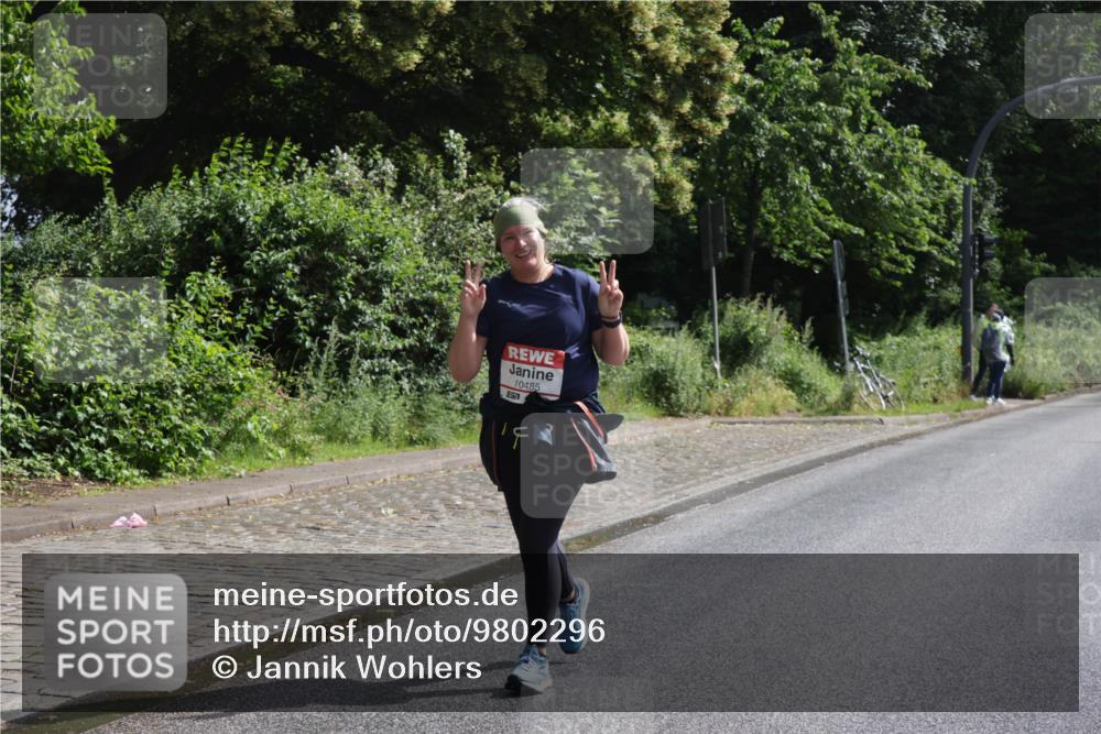 14.06.2026 - REWE Women's Run Jannik Wohlers http://msf.ph/oto/9802296 14.06.2026 10:13:57 Laufen 10485 meine-sportfotos.de