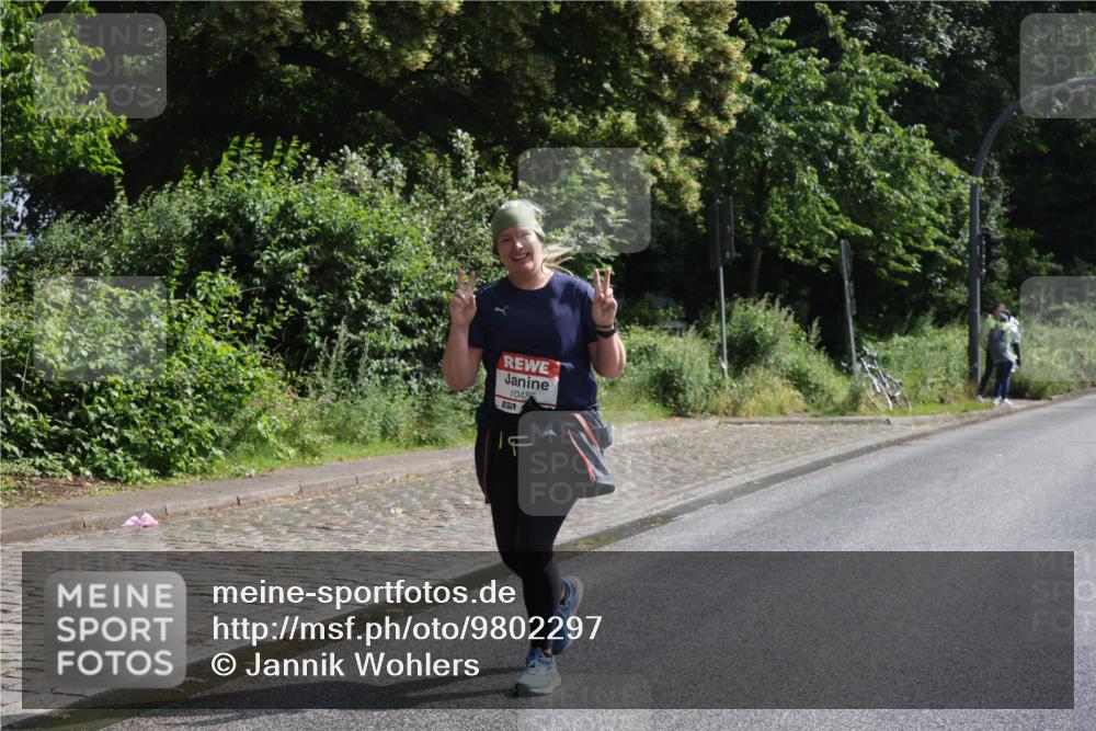 14.06.2026 - REWE Women's Run Jannik Wohlers http://msf.ph/oto/9802297 14.06.2026 10:13:57 Laufen 1048 meine-sportfotos.de
