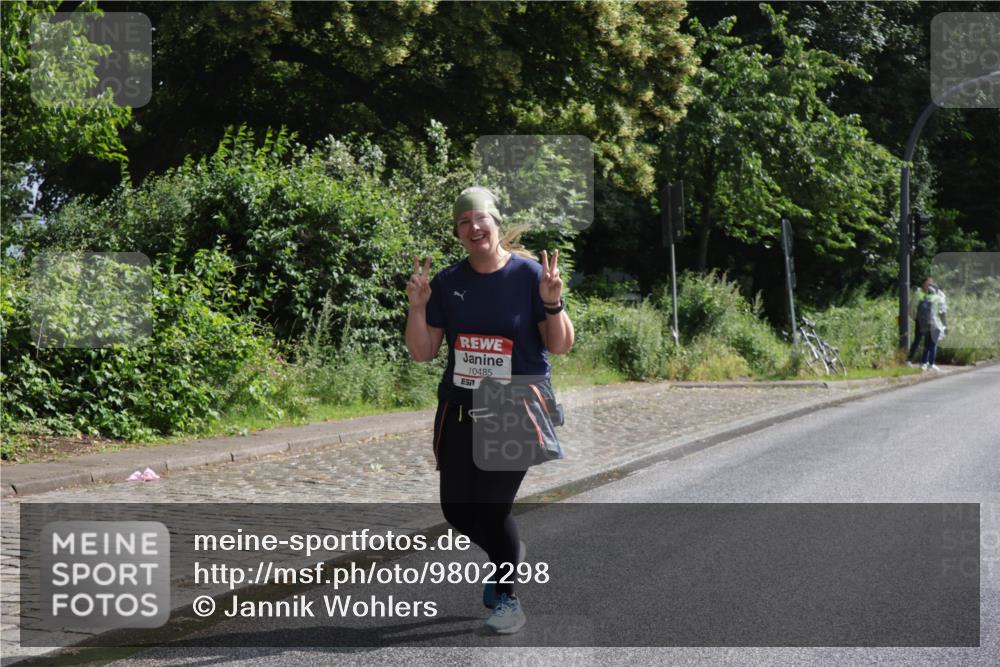 14.06.2026 - REWE Women's Run Jannik Wohlers http://msf.ph/oto/9802298 14.06.2026 10:13:57 Laufen 10485 meine-sportfotos.de