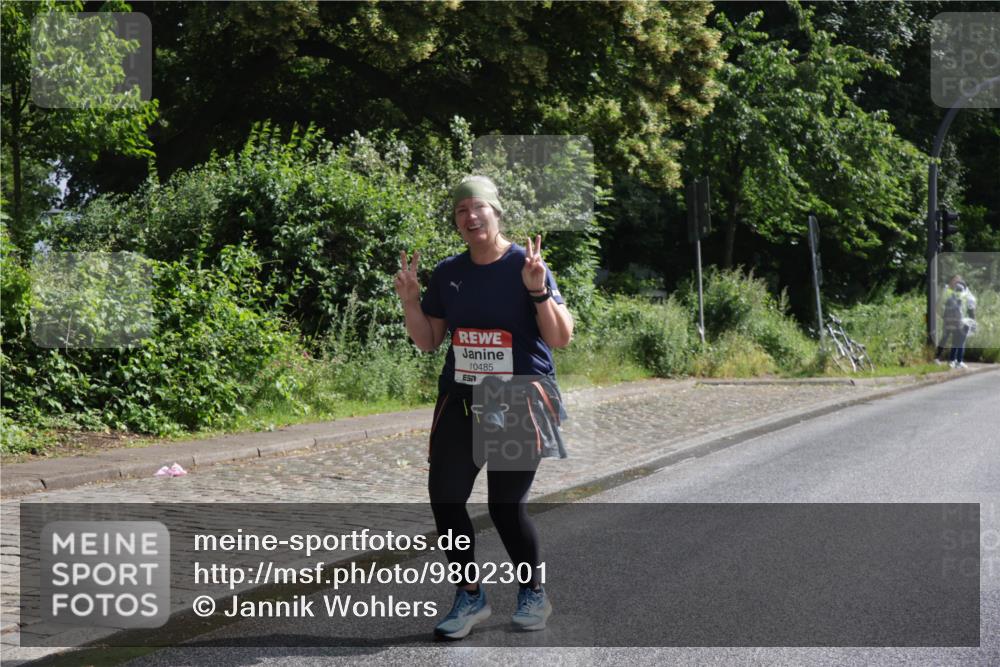 14.06.2026 - REWE Women's Run Jannik Wohlers http://msf.ph/oto/9802301 14.06.2026 10:13:58 Laufen 10485 meine-sportfotos.de