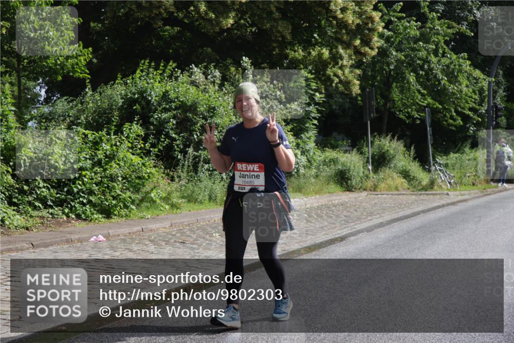 14.06.2026 - REWE Women's Run Jannik Wohlers http://msf.ph/oto/9802303 14.06.2026 10:13:58 Laufen 10485 meine-sportfotos.de