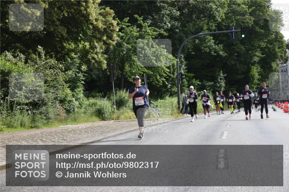 14.06.2026 - REWE Women's Run Jannik Wohlers http://msf.ph/oto/9802317 14.06.2026 10:14:09 Laufen 10445 meine-sportfotos.de