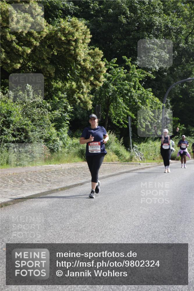 14.06.2026 - REWE Women's Run Jannik Wohlers http://msf.ph/oto/9802324 14.06.2026 10:14:10 Laufen 10446 meine-sportfotos.de