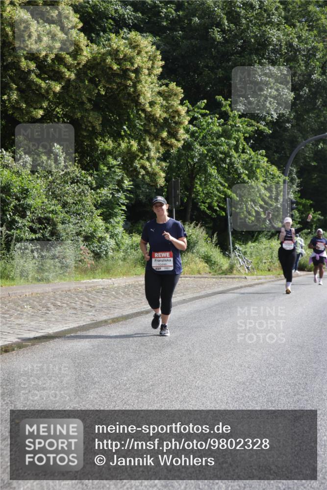 14.06.2026 - REWE Women's Run Jannik Wohlers http://msf.ph/oto/9802328 14.06.2026 10:14:11 Laufen 10446 meine-sportfotos.de