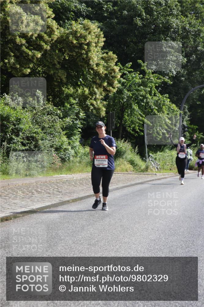 14.06.2026 - REWE Women's Run Jannik Wohlers http://msf.ph/oto/9802329 14.06.2026 10:14:11 Laufen 10446, 7 meine-sportfotos.de