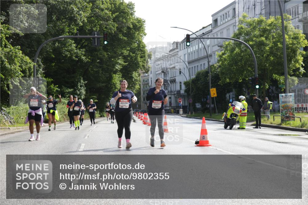 14.06.2026 - REWE Women's Run Jannik Wohlers http://msf.ph/oto/9802355 14.06.2026 10:14:14 Laufen 1 meine-sportfotos.de