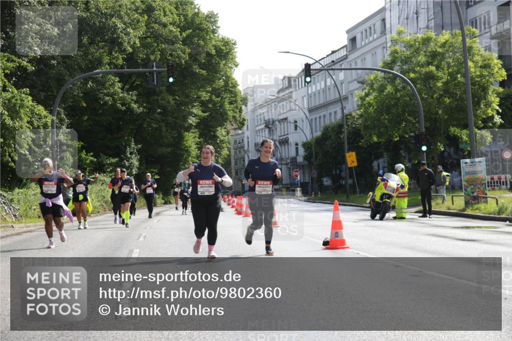 14.06.2026 - REWE Women's Run Jannik Wohlers http://msf.ph/oto/9802360 14.06.2026 10:14:15 Laufen 11465, 1 meine-sportfotos.de
