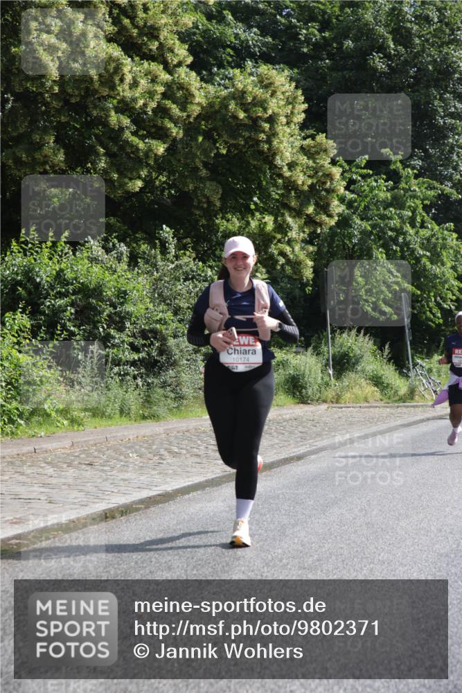 14.06.2026 - REWE Women's Run Jannik Wohlers http://msf.ph/oto/9802371 14.06.2026 10:14:16 Laufen 10174 meine-sportfotos.de