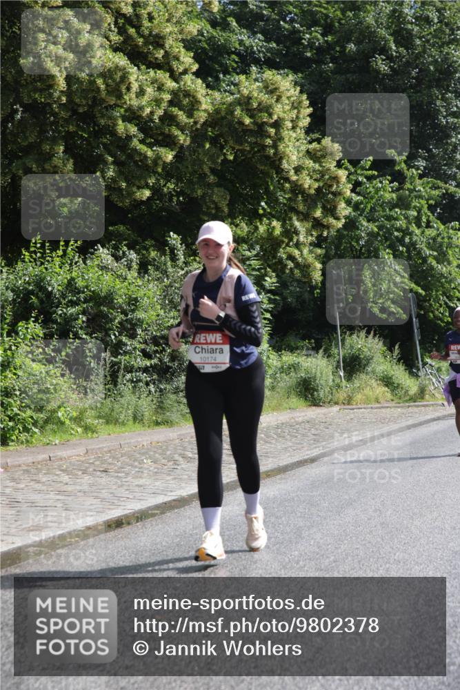 14.06.2026 - REWE Women's Run Jannik Wohlers http://msf.ph/oto/9802378 14.06.2026 10:14:16 Laufen 10174, 517 meine-sportfotos.de