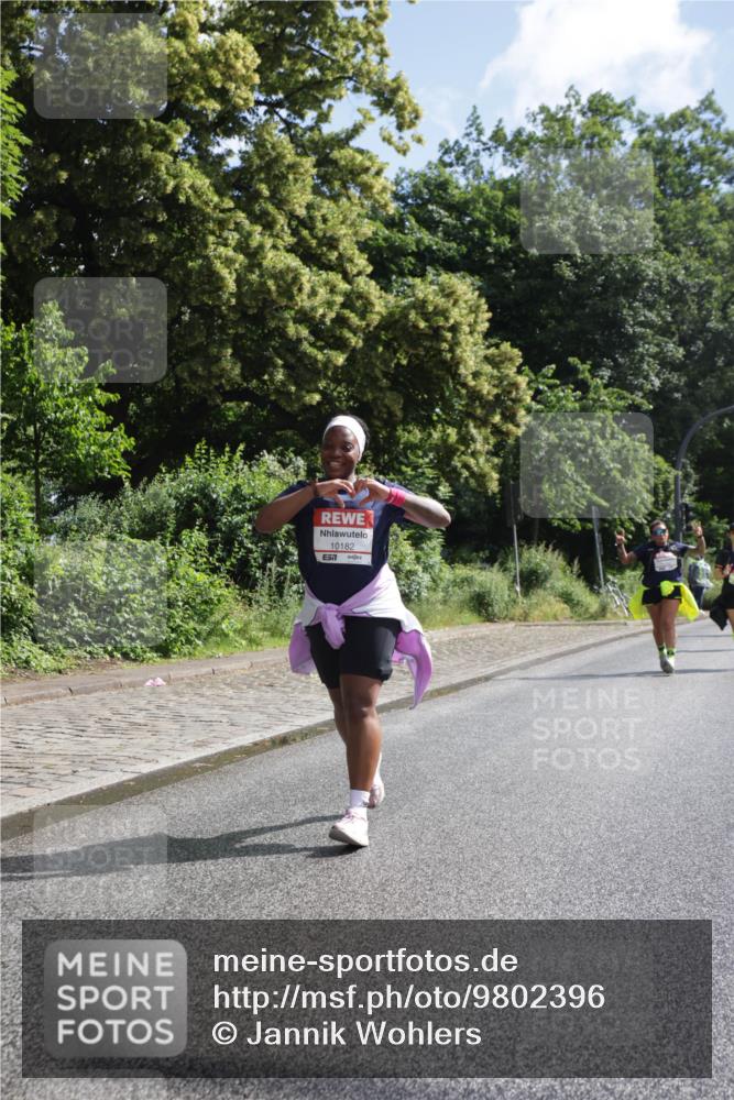 14.06.2026 - REWE Women's Run Jannik Wohlers http://msf.ph/oto/9802396 14.06.2026 10:14:20 Laufen 10182, 57 meine-sportfotos.de