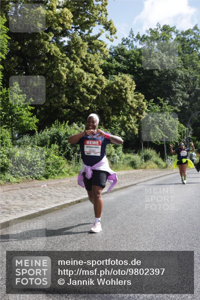 14.06.2026 - REWE Women's Run Jannik Wohlers http://msf.ph/oto/9802397 14.06.2026 10:14:20 Laufen 10182, 57 meine-sportfotos.de