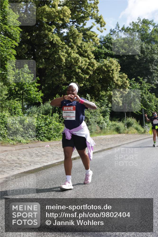 14.06.2026 - REWE Women's Run Jannik Wohlers http://msf.ph/oto/9802404 14.06.2026 10:14:20 Laufen 10182, 577 meine-sportfotos.de