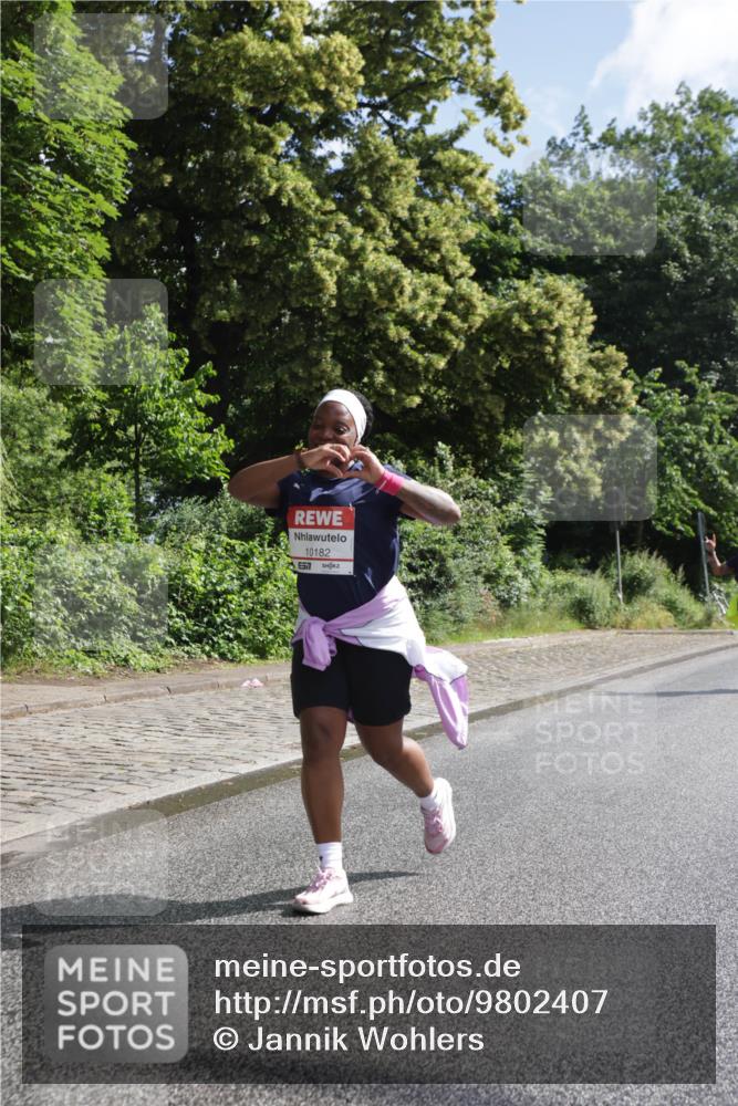 14.06.2026 - REWE Women's Run Jannik Wohlers http://msf.ph/oto/9802407 14.06.2026 10:14:20 Laufen 10182, 577 meine-sportfotos.de