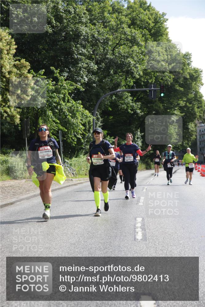 14.06.2026 - REWE Women's Run Jannik Wohlers http://msf.ph/oto/9802413 14.06.2026 10:14:22 Laufen 11249, 10714 meine-sportfotos.de