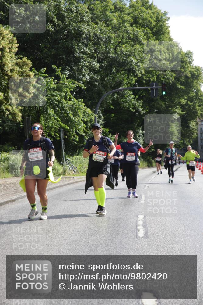 14.06.2026 - REWE Women's Run Jannik Wohlers http://msf.ph/oto/9802420 14.06.2026 10:14:22 Laufen 11249, 10714 meine-sportfotos.de