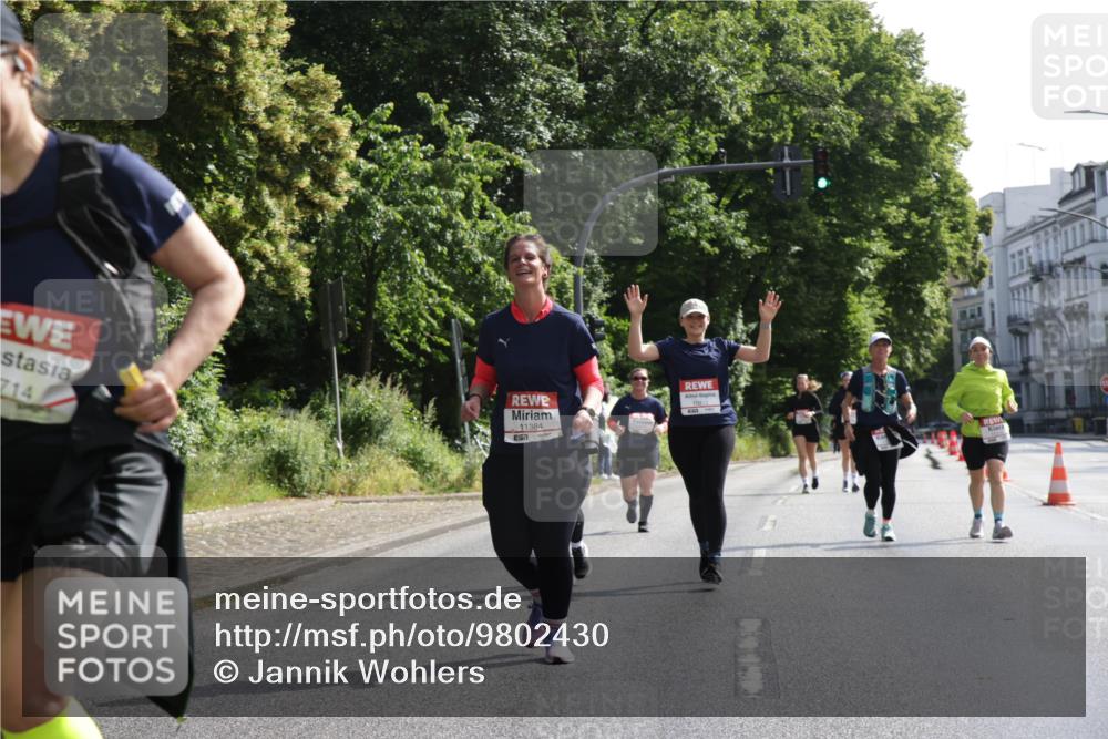 14.06.2026 - REWE Women's Run Jannik Wohlers http://msf.ph/oto/9802430 14.06.2026 10:14:25 Laufen 714, 11384 meine-sportfotos.de