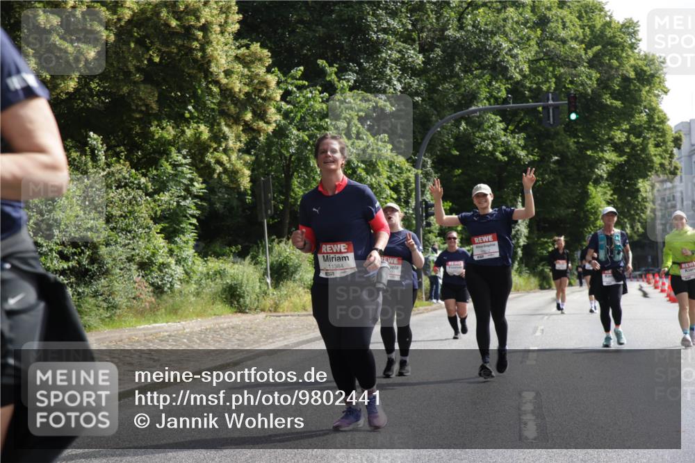 14.06.2026 - REWE Women's Run Jannik Wohlers http://msf.ph/oto/9802441 14.06.2026 10:14:26 Laufen 11384 meine-sportfotos.de