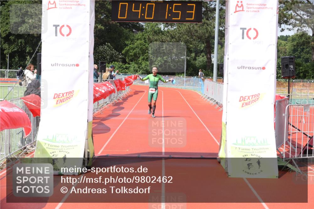 14.06.2026 - 7 Türme Triathlon Andreas Tolksdorf http://msf.ph/oto/9802462 14.06.2026 15:01:53 Ziel  meine-sportfotos.de