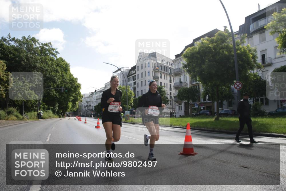 14.06.2026 - REWE Women's Run Jannik Wohlers http://msf.ph/oto/9802497 14.06.2026 10:14:35 Laufen 10045 meine-sportfotos.de