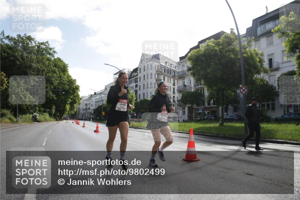 14.06.2026 - REWE Women's Run Jannik Wohlers http://msf.ph/oto/9802499 14.06.2026 10:14:35 Laufen 10045, 10044 meine-sportfotos.de