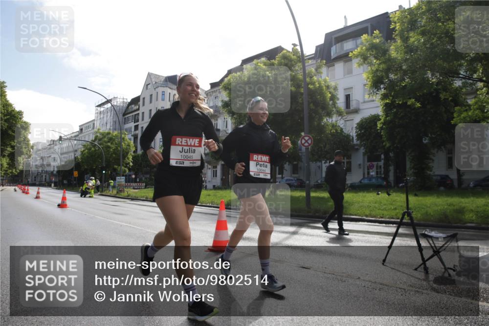 14.06.2026 - REWE Women's Run Jannik Wohlers http://msf.ph/oto/9802514 14.06.2026 10:14:36 Laufen 10045, 7, 10044 meine-sportfotos.de