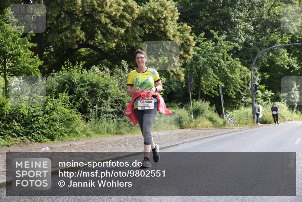 14.06.2026 - REWE Women's Run Jannik Wohlers http://msf.ph/oto/9802551 14.06.2026 10:15:09 Laufen 10599 meine-sportfotos.de