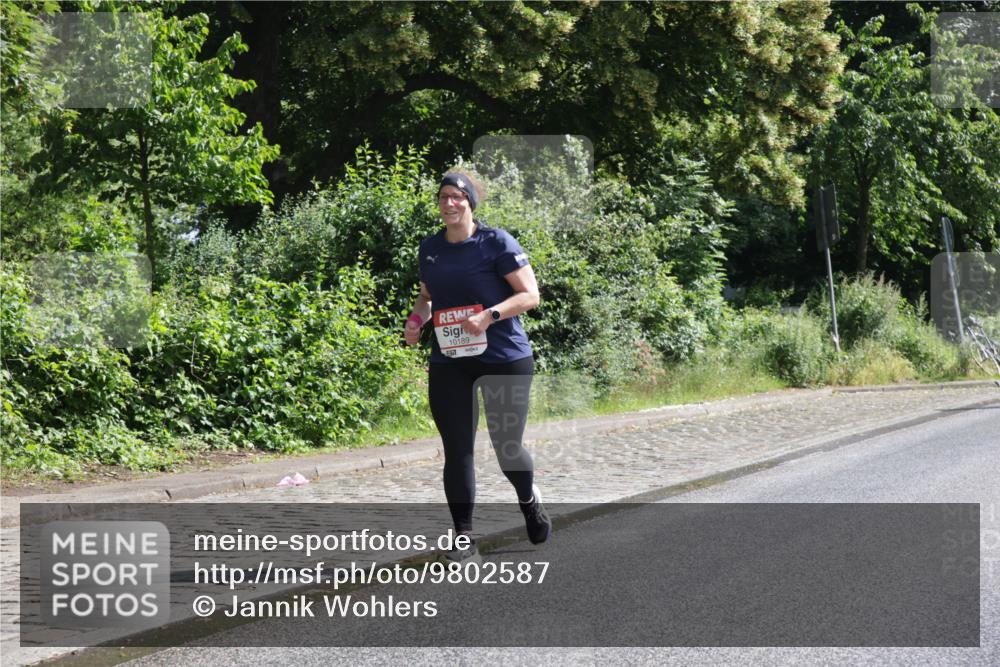 14.06.2026 - REWE Women's Run Jannik Wohlers http://msf.ph/oto/9802587 14.06.2026 10:15:24 Laufen 10189, 7 meine-sportfotos.de