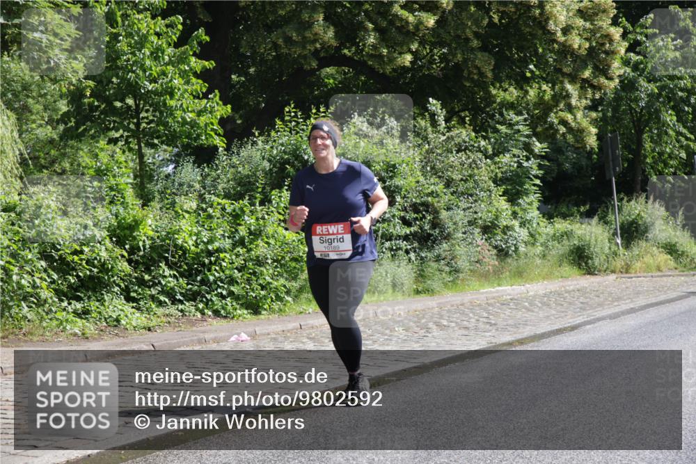 14.06.2026 - REWE Women's Run Jannik Wohlers http://msf.ph/oto/9802592 14.06.2026 10:15:24 Laufen 10189 meine-sportfotos.de