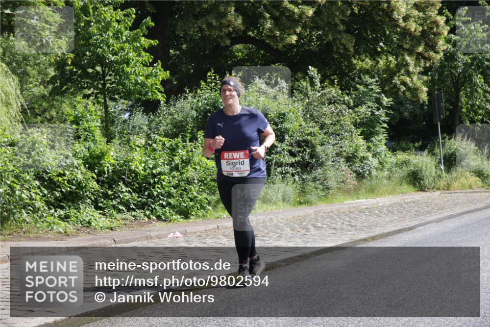 14.06.2026 - REWE Women's Run Jannik Wohlers http://msf.ph/oto/9802594 14.06.2026 10:15:24 Laufen 10189, 651 meine-sportfotos.de