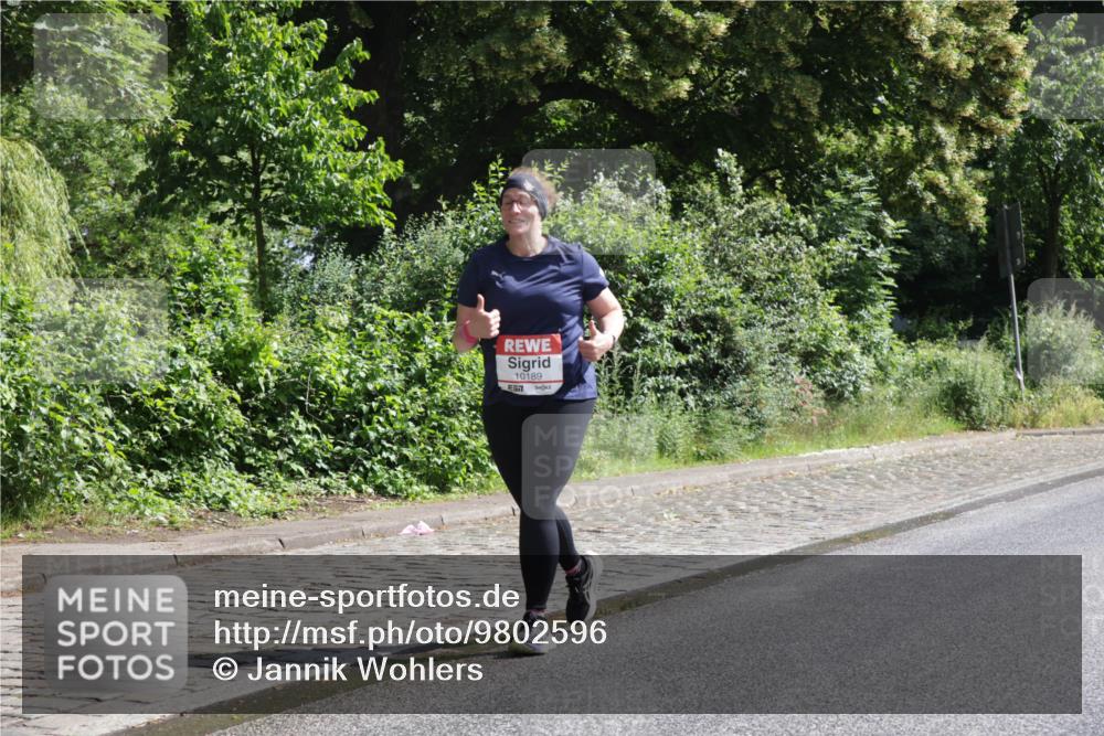 14.06.2026 - REWE Women's Run Jannik Wohlers http://msf.ph/oto/9802596 14.06.2026 10:15:24 Laufen 10189 meine-sportfotos.de