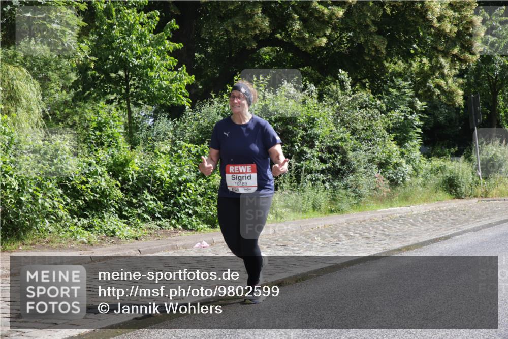 14.06.2026 - REWE Women's Run Jannik Wohlers http://msf.ph/oto/9802599 14.06.2026 10:15:24 Laufen 10189, 551 meine-sportfotos.de