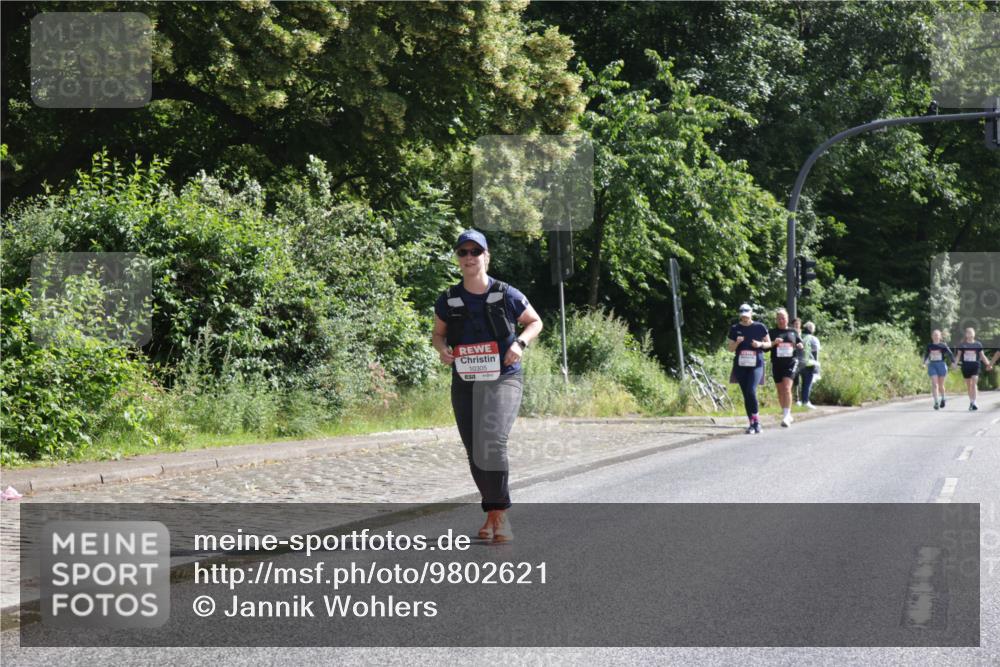 14.06.2026 - REWE Women's Run Jannik Wohlers http://msf.ph/oto/9802621 14.06.2026 10:15:29 Laufen 10305 meine-sportfotos.de
