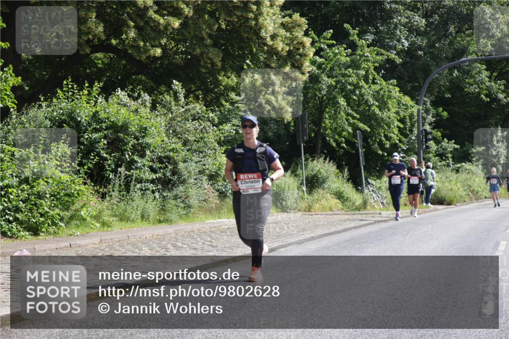14.06.2026 - REWE Women's Run Jannik Wohlers http://msf.ph/oto/9802628 14.06.2026 10:15:30 Laufen 10305, 57 meine-sportfotos.de