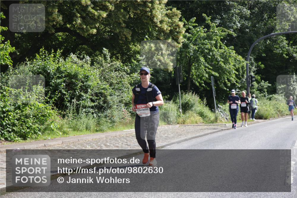 14.06.2026 - REWE Women's Run Jannik Wohlers http://msf.ph/oto/9802630 14.06.2026 10:15:30 Laufen 10305 meine-sportfotos.de
