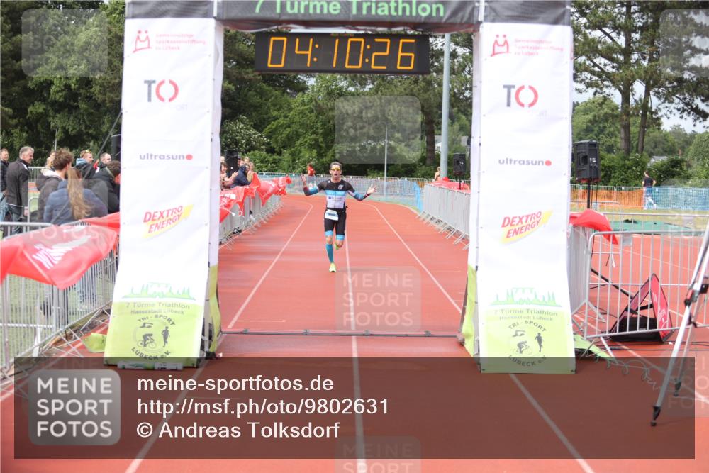 14.06.2026 - 7 Türme Triathlon Andreas Tolksdorf http://msf.ph/oto/9802631 14.06.2026 15:10:25 Ziel 1136 meine-sportfotos.de