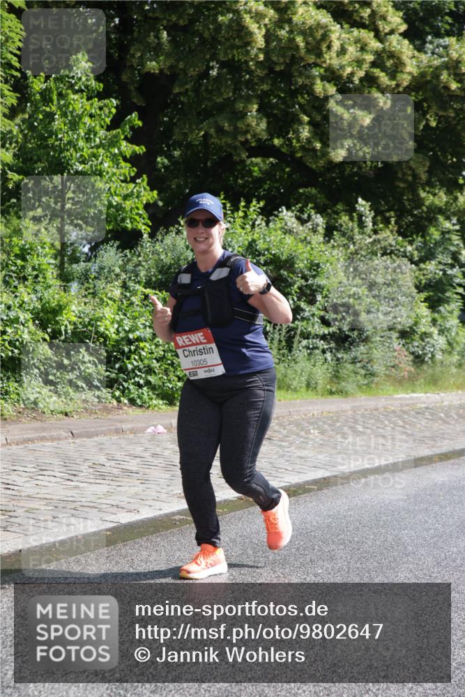 14.06.2026 - REWE Women's Run Jannik Wohlers http://msf.ph/oto/9802647 14.06.2026 10:15:31 Laufen 10305 meine-sportfotos.de