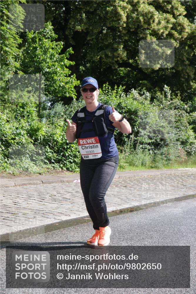 14.06.2026 - REWE Women's Run Jannik Wohlers http://msf.ph/oto/9802650 14.06.2026 10:15:31 Laufen 10305 meine-sportfotos.de