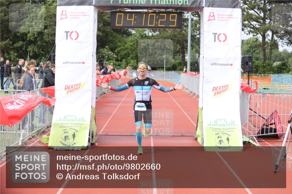 14.06.2026 - 7 Türme Triathlon Andreas Tolksdorf http://msf.ph/oto/9802660 14.06.2026 15:10:27 Ziel 1136 meine-sportfotos.de