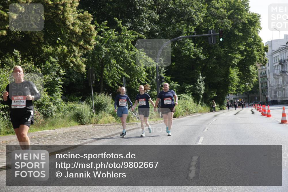 14.06.2026 - REWE Women's Run Jannik Wohlers http://msf.ph/oto/9802667 14.06.2026 10:15:39 Laufen 10731 meine-sportfotos.de