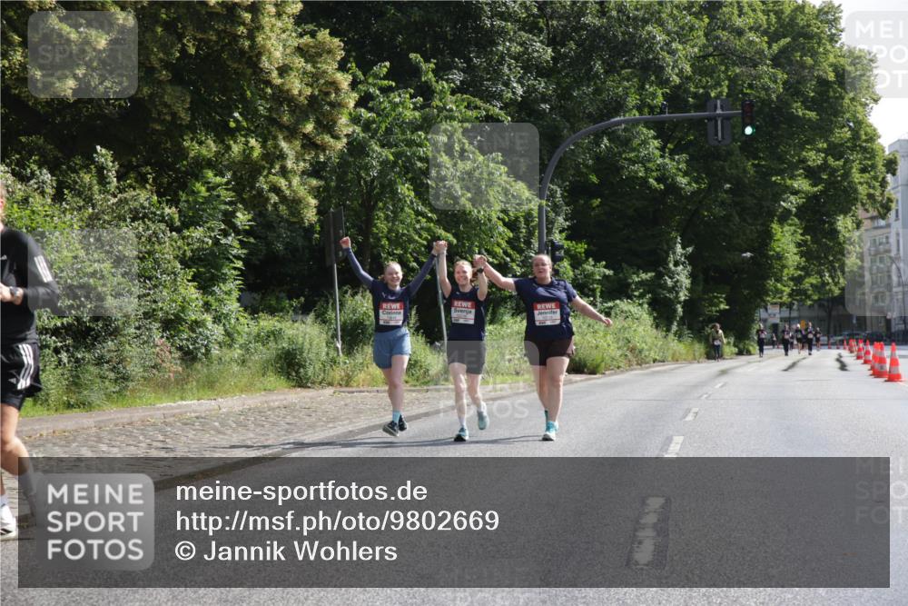 14.06.2026 - REWE Women's Run Jannik Wohlers http://msf.ph/oto/9802669 14.06.2026 10:15:39 Laufen  meine-sportfotos.de