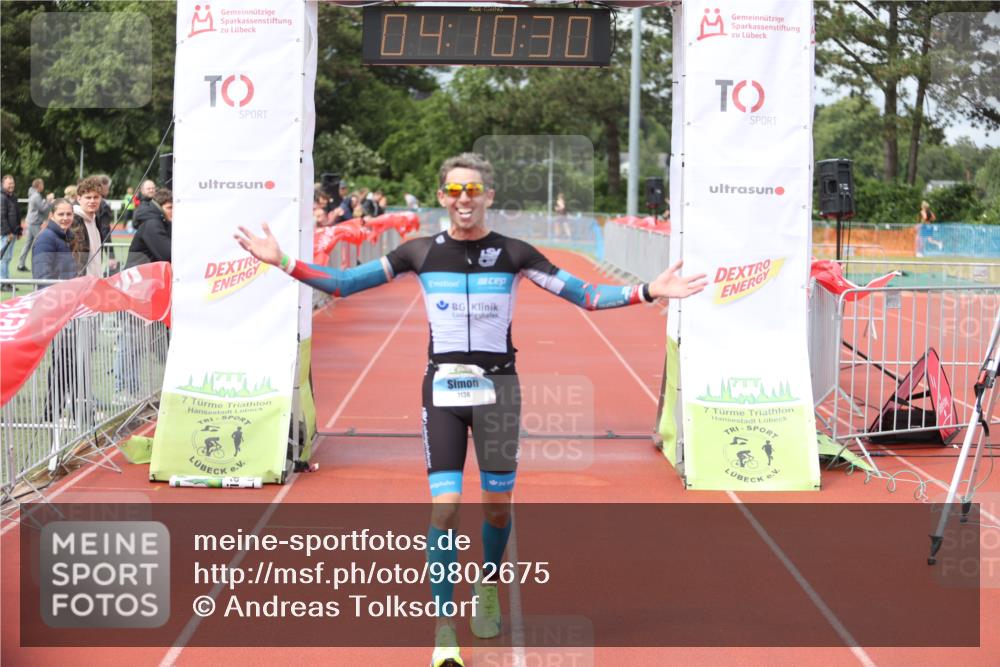 14.06.2026 - 7 Türme Triathlon Andreas Tolksdorf http://msf.ph/oto/9802675 14.06.2026 15:10:28 Ziel 1136 meine-sportfotos.de