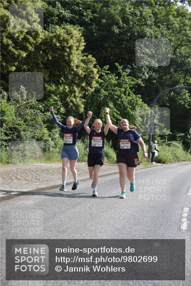 14.06.2026 - REWE Women's Run Jannik Wohlers http://msf.ph/oto/9802699 14.06.2026 10:15:41 Laufen 10729 meine-sportfotos.de