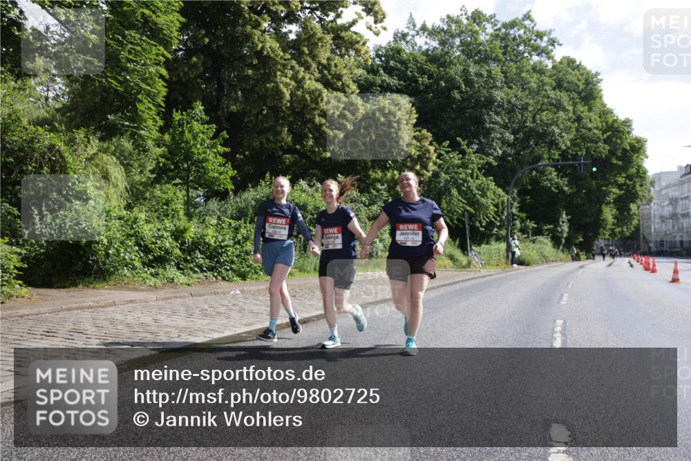 14.06.2026 - REWE Women's Run Jannik Wohlers http://msf.ph/oto/9802725 14.06.2026 10:15:43 Laufen 10649 meine-sportfotos.de
