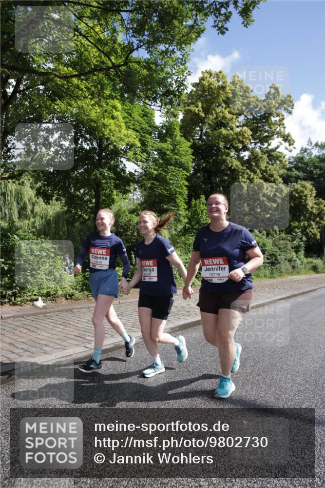 14.06.2026 - REWE Women's Run Jannik Wohlers http://msf.ph/oto/9802730 14.06.2026 10:15:44 Laufen 10649, 11239, 10729 meine-sportfotos.de