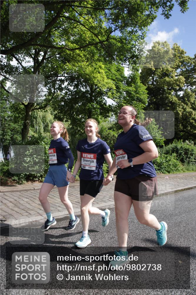 14.06.2026 - REWE Women's Run Jannik Wohlers http://msf.ph/oto/9802738 14.06.2026 10:15:45 Laufen 49, 10239, 57 meine-sportfotos.de