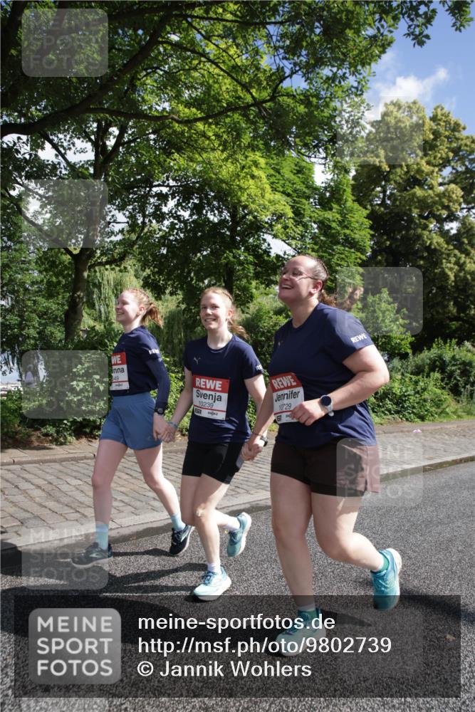 14.06.2026 - REWE Women's Run Jannik Wohlers http://msf.ph/oto/9802739 14.06.2026 10:15:45 Laufen 49, 10239, 10729, 67 meine-sportfotos.de