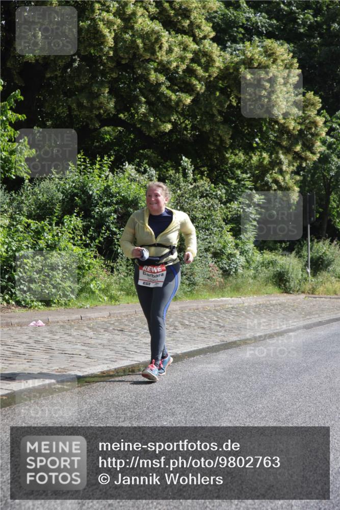 14.06.2026 - REWE Women's Run Jannik Wohlers http://msf.ph/oto/9802763 14.06.2026 10:16:10 Laufen 10964, 57 meine-sportfotos.de