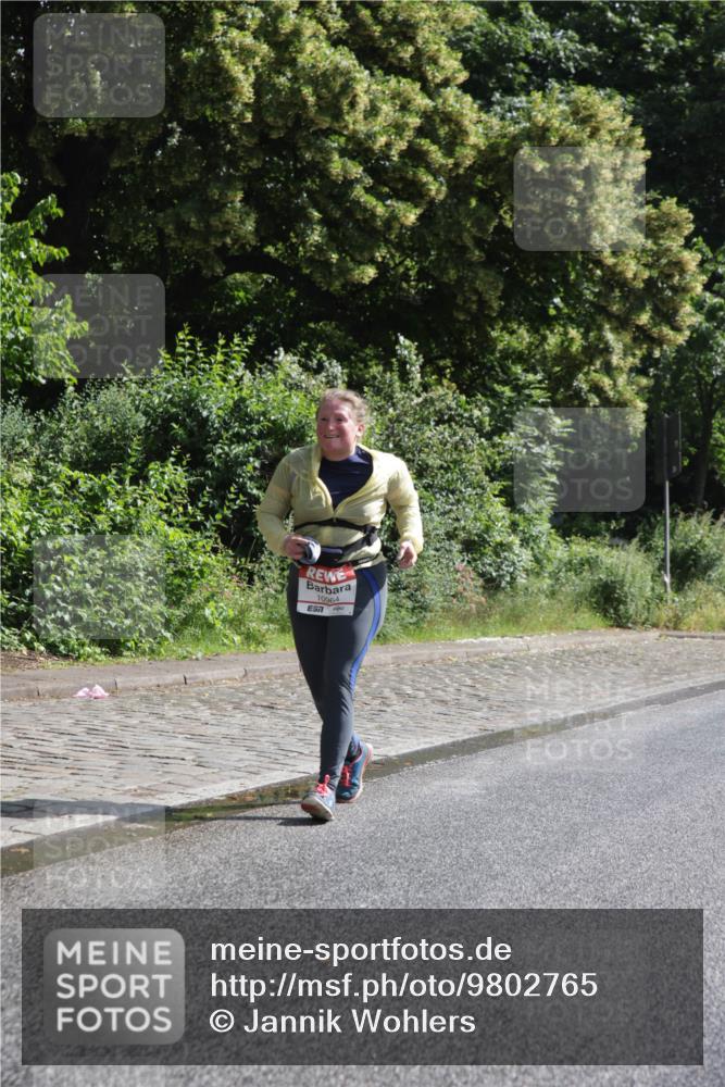 14.06.2026 - REWE Women's Run Jannik Wohlers http://msf.ph/oto/9802765 14.06.2026 10:16:10 Laufen 10964 meine-sportfotos.de